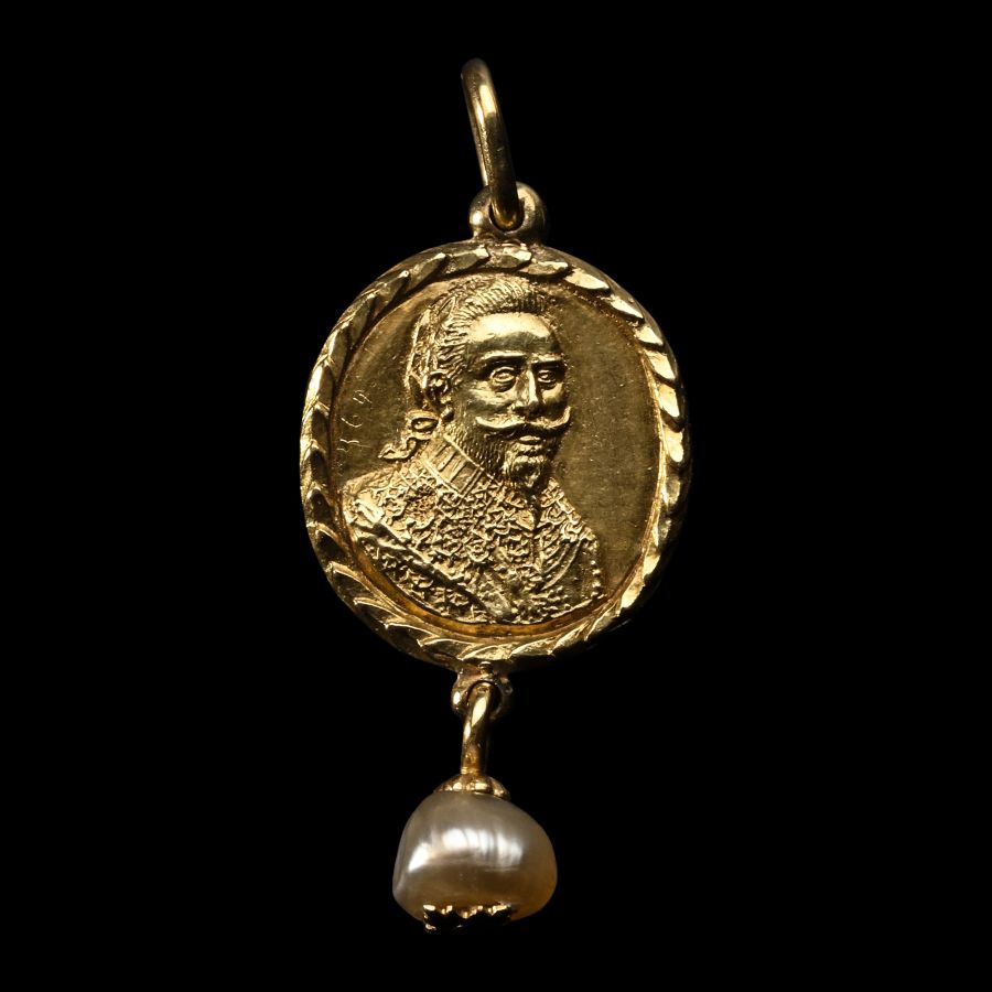 Post Medieval Gold and Enamel Supporters’ Medal of Gustavus II Adolphus of Sweden