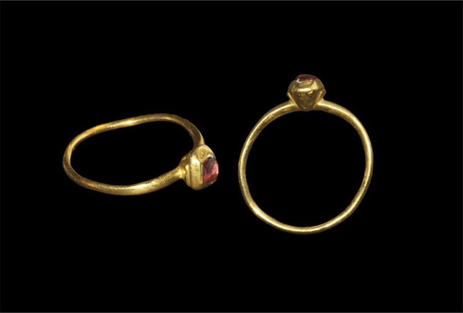 Medieval Gold Cabochon Ring
