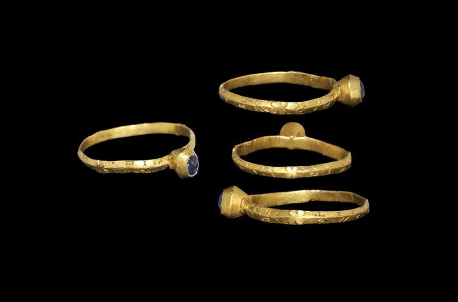Medieval Gold 'Love conquers all: I am here in place of a lover' Posy Ring