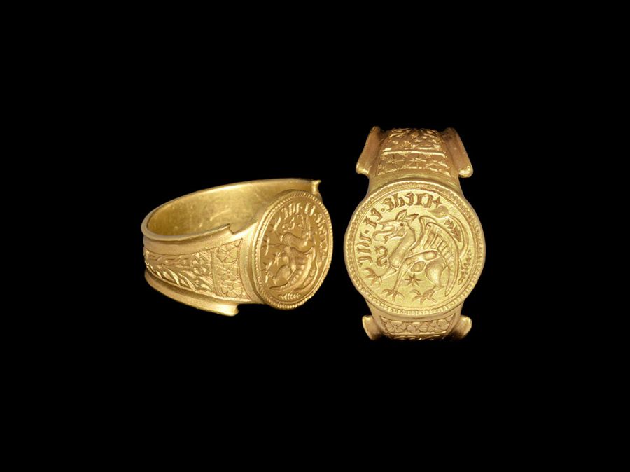 Medieval Massive Gold Henry VII 'Believe and Conquer' Signet Glove Ring