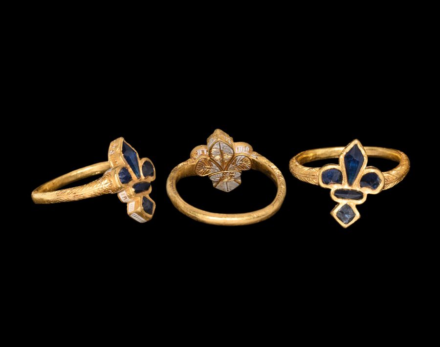 Renaissance Gold and 'Royal Fleur-de-Lys' Ring