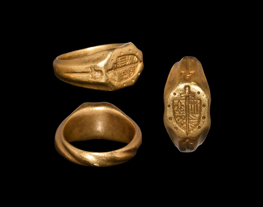 Post Medieval Elizabethan Gold 'Marquess of Winchester' Heraldic Signet Ring with Swords